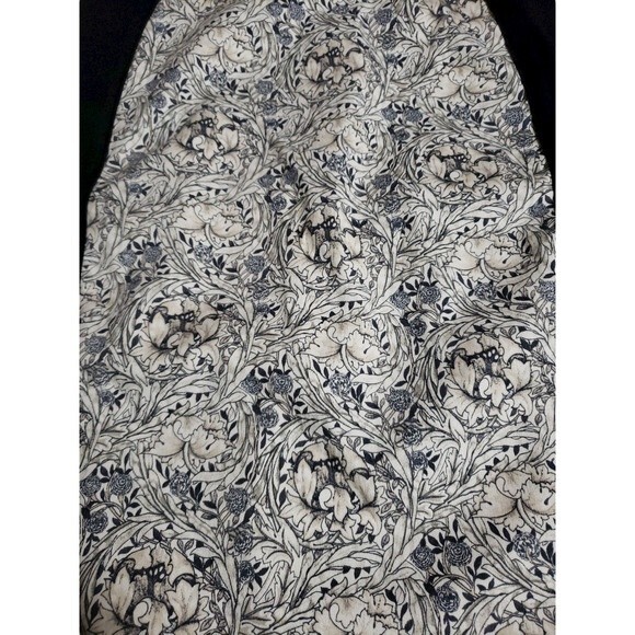 H&M Black and Cream Sofisticated Floral Pencil Skirt - Size 10 - Picture 6 of 11